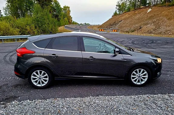Ford Focus 2015 photo 4
