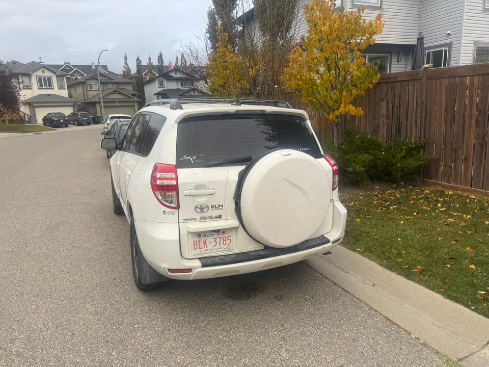 Toyota Rav4 2012 photo 2