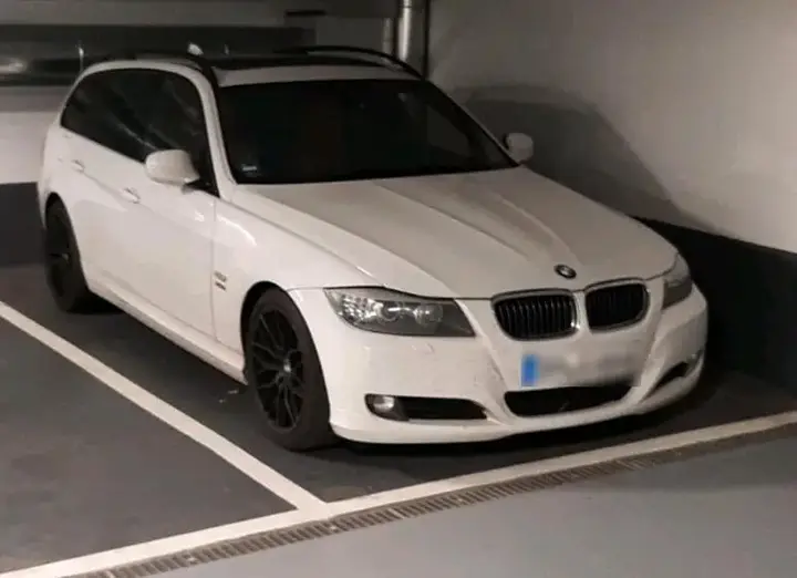 BMW 330D