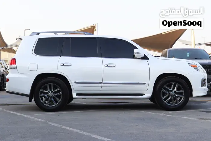 Lexus Lx 2014 photo 4