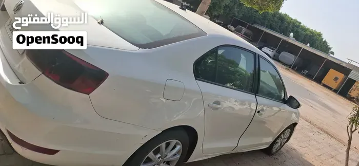 Volkswagen Jetta 2011 photo 2