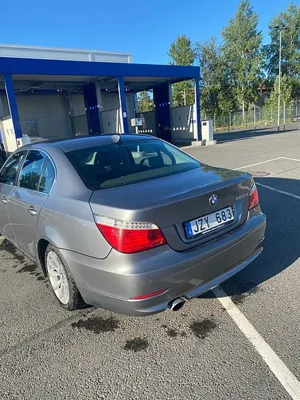 BMW 520D 2010 photo 2