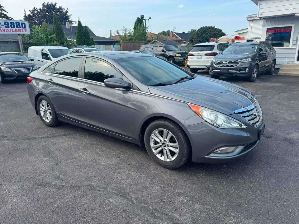 Hyundai Sonata 2011 photo 3