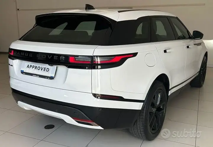 Land Rover Velar 2024 photo 2