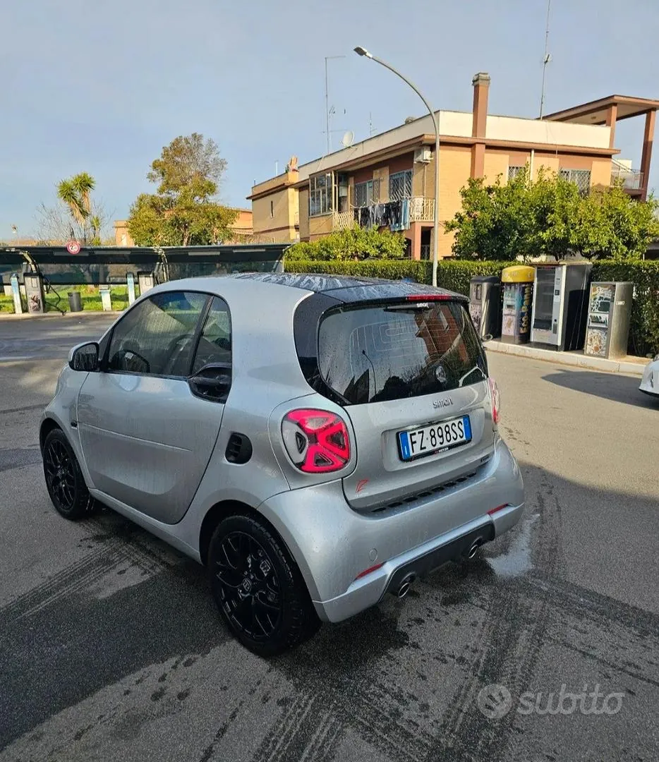Smart Fortwo 2019 photo 3