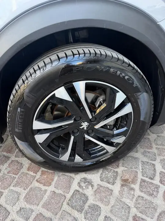 Peugeot 2008 2023 photo 3