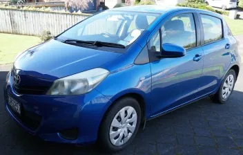 Toyota Yaris 2013 photo 3