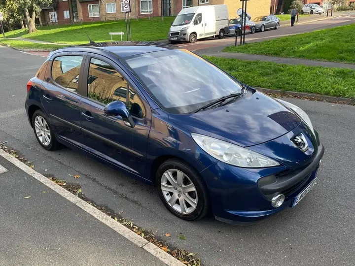 Peugeot 207