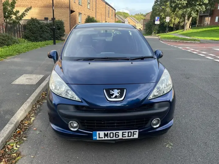 Peugeot 207 2006 photo 4