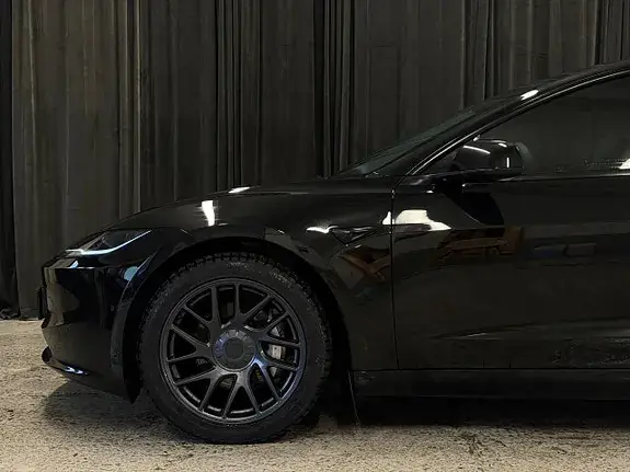 Tesla Model 3 2024 photo 5