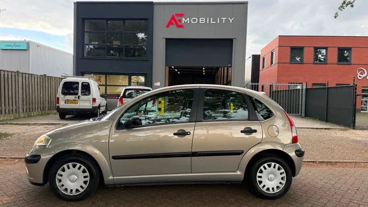 Citroen C3 2008 photo 3