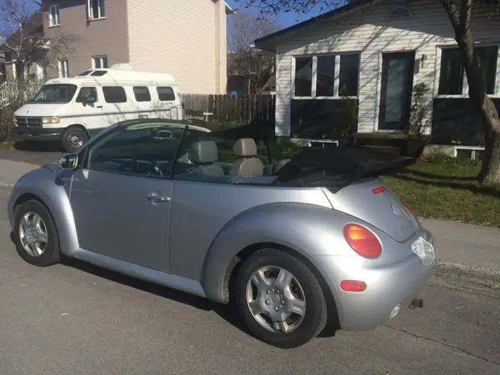 Volkswagen New Beetle 2003 photo 4