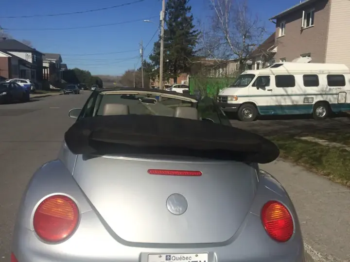 Volkswagen New Beetle 2003 photo 5