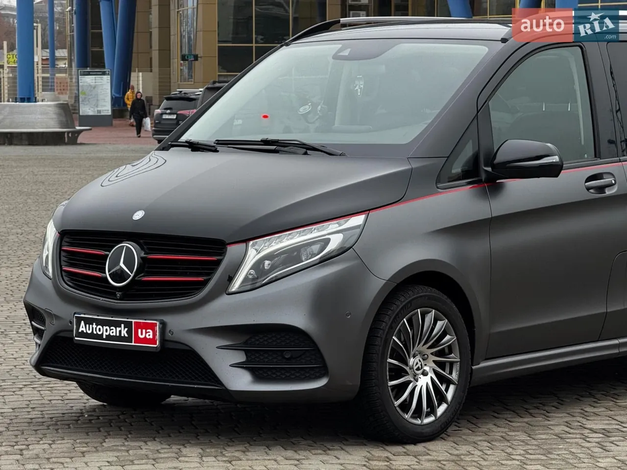 Mercedes-Benz V-Class 2017 photo 2
