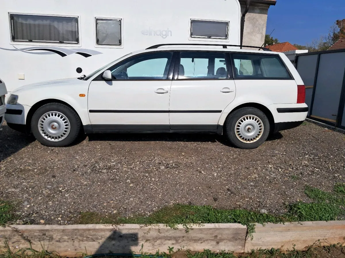Volkswagen Passat 1997 photo 2