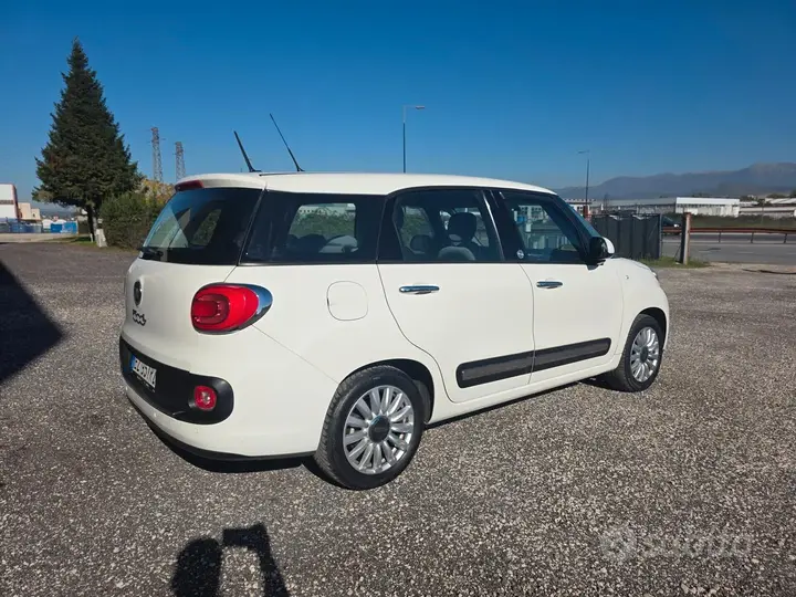 Fiat 500L 2015 photo 2