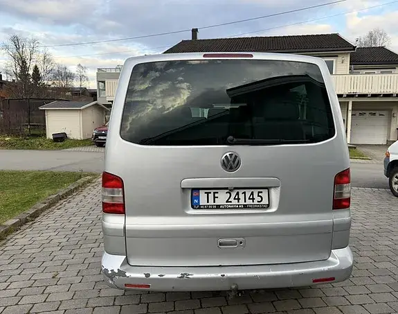 Volkswagen Multivan 2009 photo 5