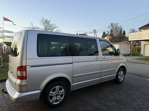 Volkswagen Multivan 2009 photo 4