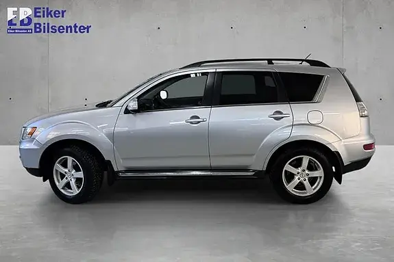 Mitsubishi Outlander 2011 photo 3