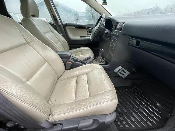 Volvo V40 2004 photo 5
