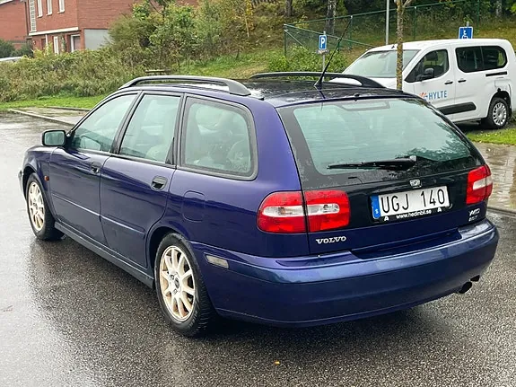 Volvo V40 2004 photo 4