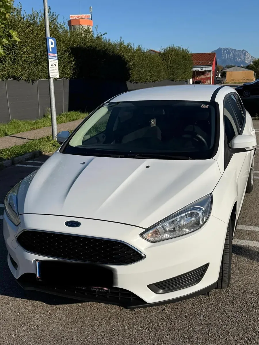 Ford Focus 2017 photo 2