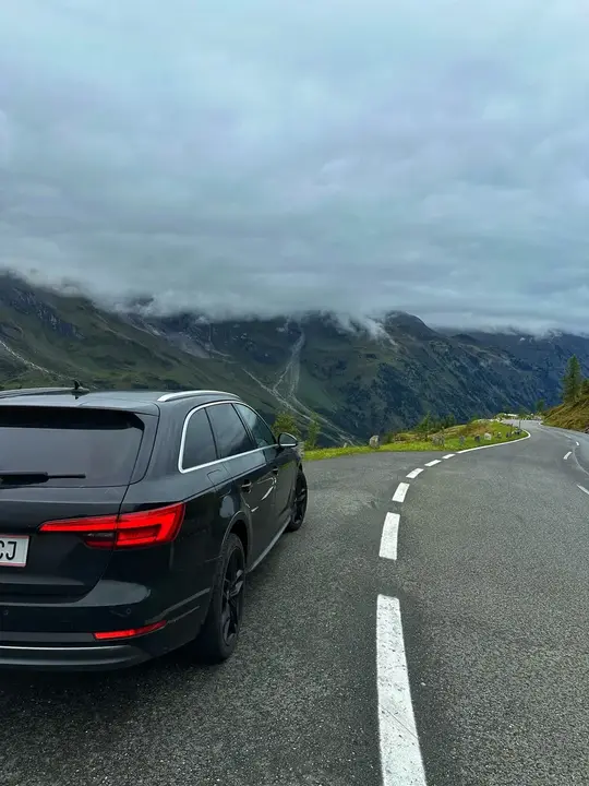 Audi A4 2016 photo 2