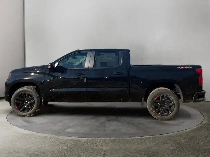 Chevrolet Silverado 1500 2026 photo 2