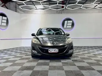 Mazda Axela 2010 photo 3
