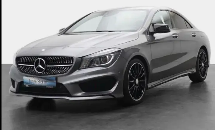 Mercedes-Benz Cla 200 Amg-Line