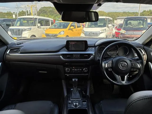 Mazda Atenza Wagon 2015 photo 3
