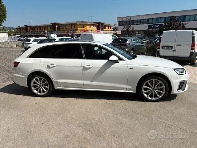 Audi A4 Avant 2021 photo 5