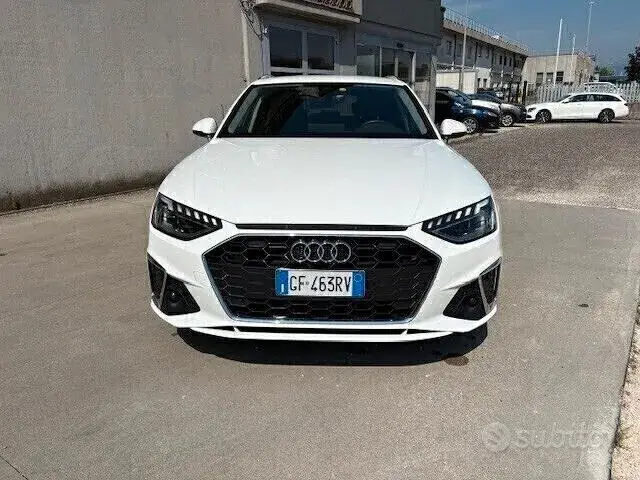 Audi A4 Avant 2021 photo 2