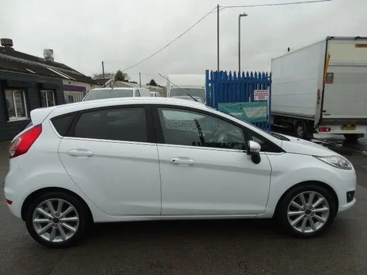 Ford Fiesta 2017 photo 5