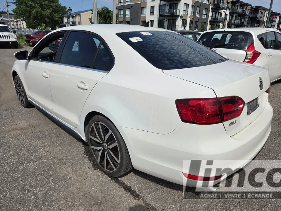 Volkswagen Jetta 2012 photo 4