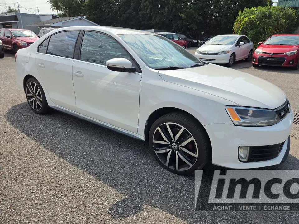 Volkswagen Jetta 2012 photo 2
