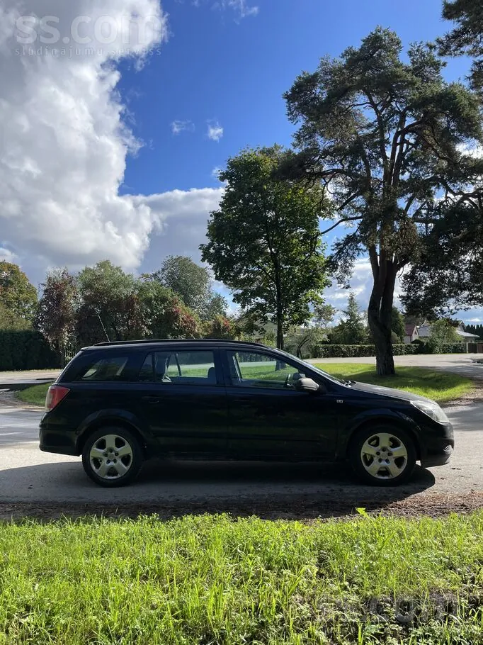 Opel Astra 2008 photo 4