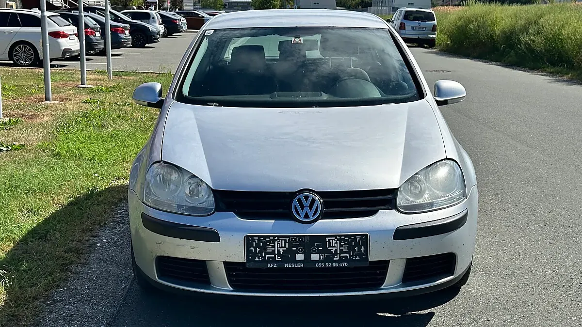 Volkswagen Golf 2005 photo 2