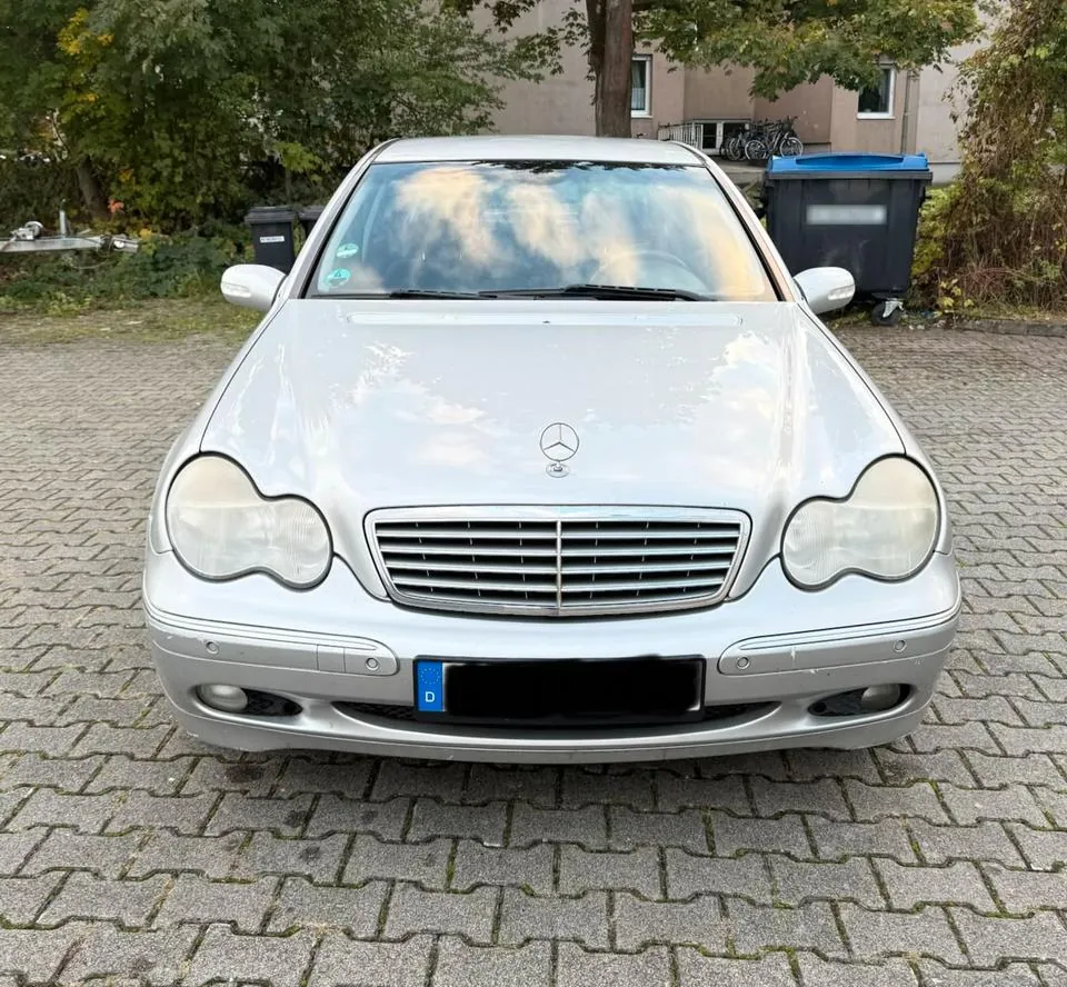 Mercedes-Benz W203