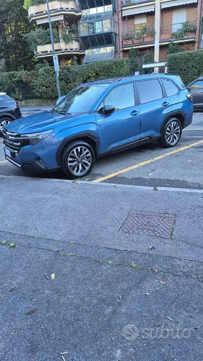 Subaru Forester 2025 photo 3