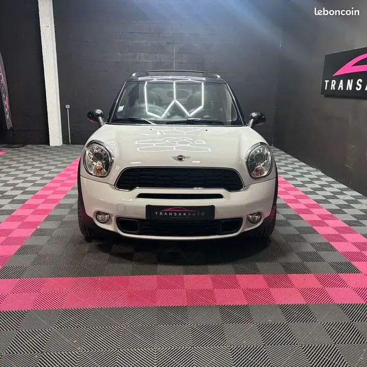 Mini Countryman 2012 photo 2