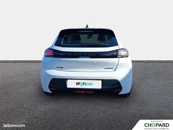 Peugeot 208 2024 photo 3