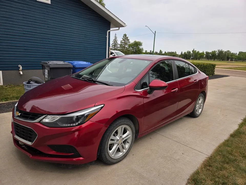 Chevrolet Cruze 2018 photo 2