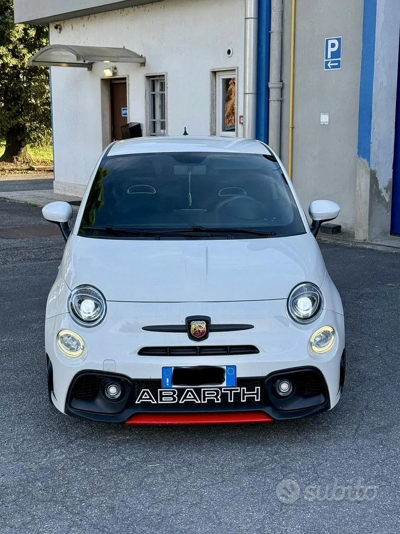 Abarth 595 2016 photo 2