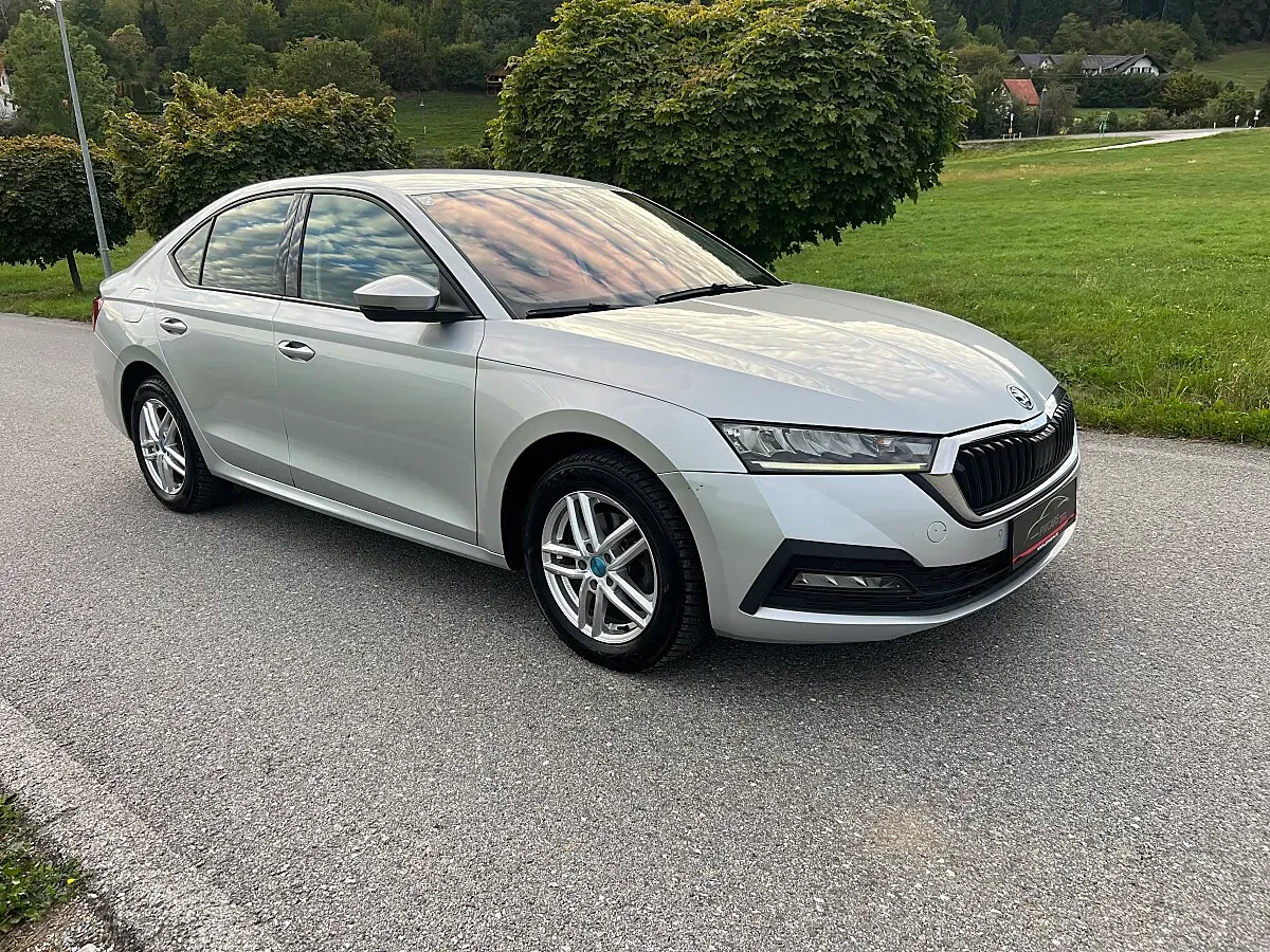 Skoda Octavia 2021 photo 3