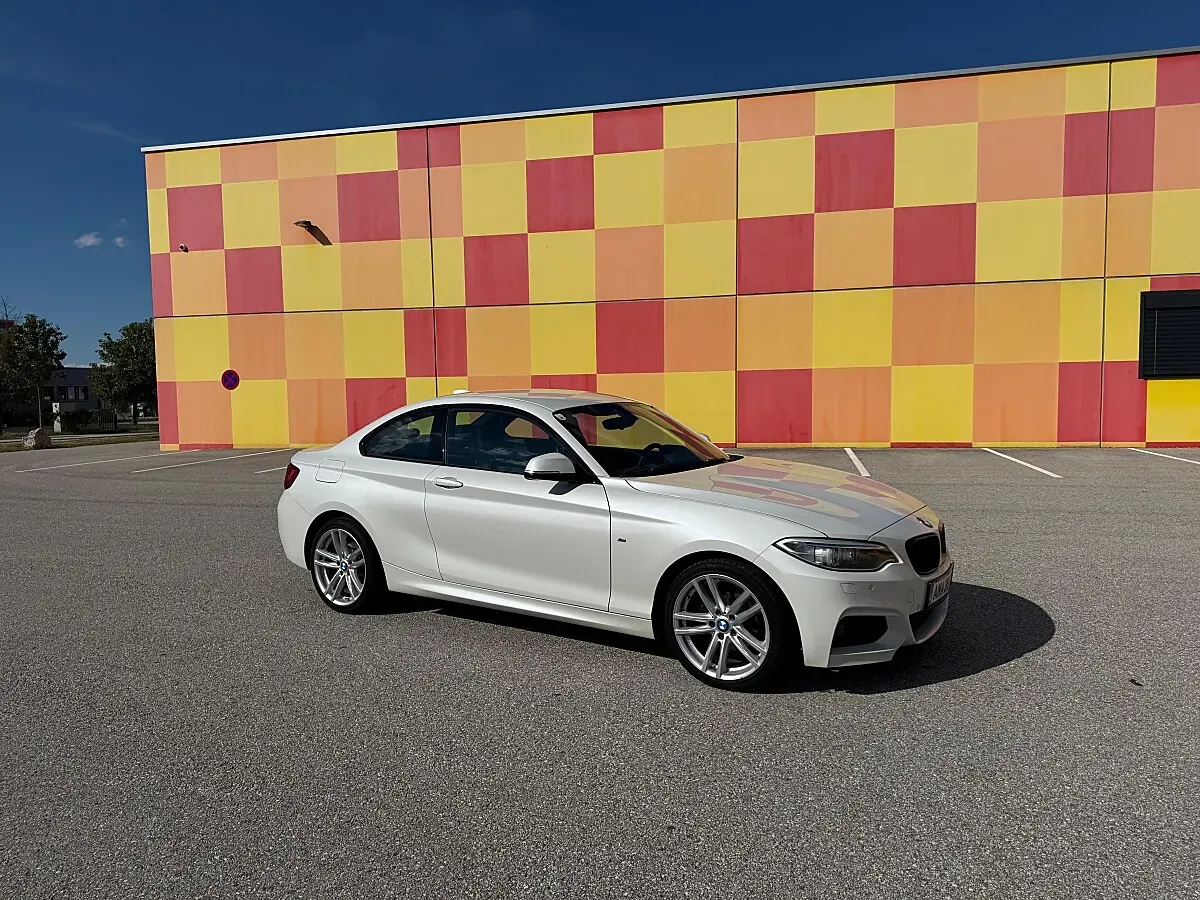BMW 2 Series 2017 photo 2