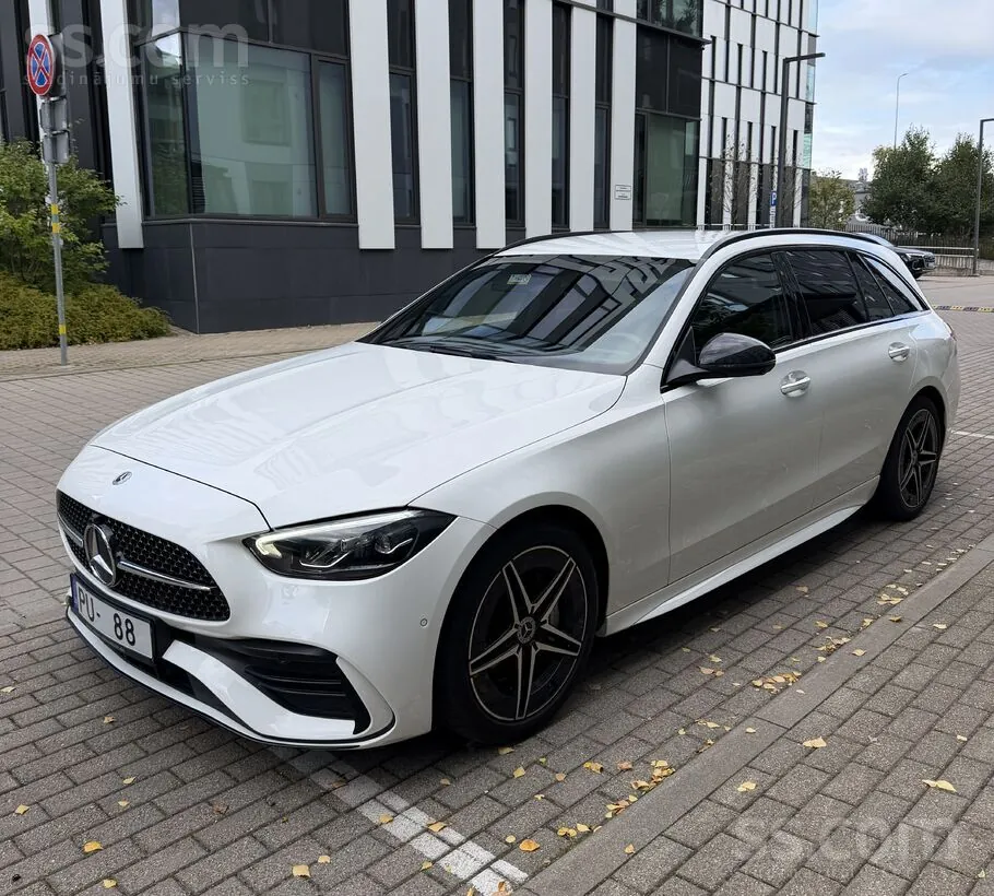 Mercedes-Benz C200 2023 photo 2