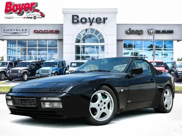 Porsche 944