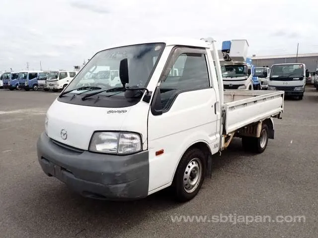 Mazda Bongo 2012 photo 2