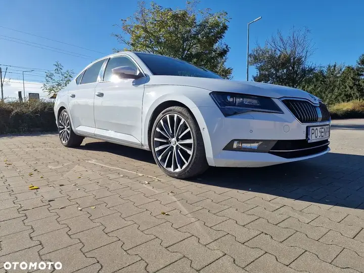 Skoda Superb 2016 photo 5